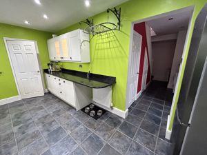 Photo 16- click for photo gallery